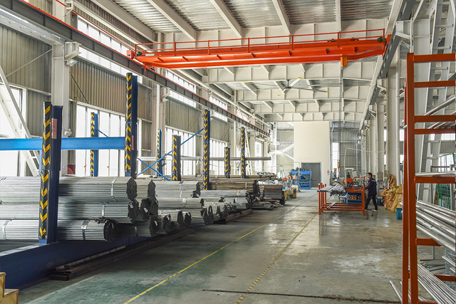 Rohstofflager f&uuml;r die Herstellung ma&szlig;geschneiderter Spielger&auml;te